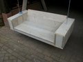 Hangbank-voor-onder-de-veranda
